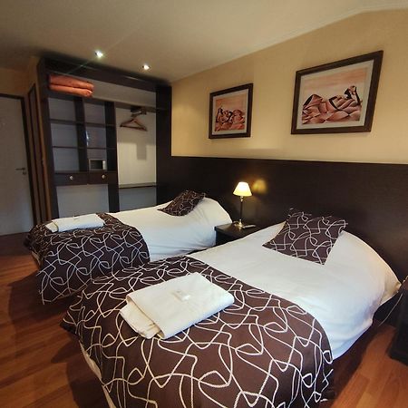 Las Retamas B&B อูซัวยา ภายนอก รูปภาพ