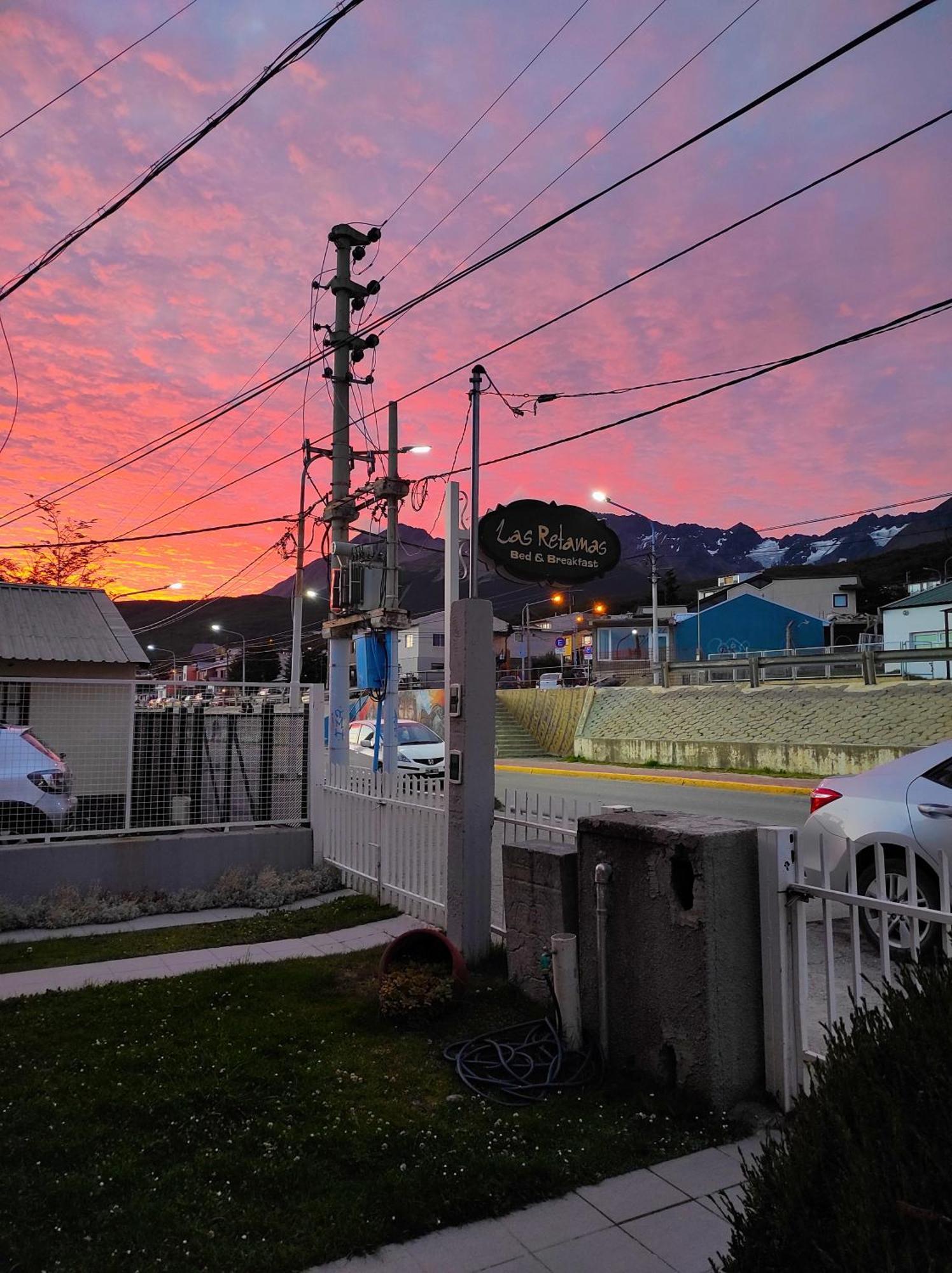 Las Retamas B&B อูซัวยา ภายนอก รูปภาพ