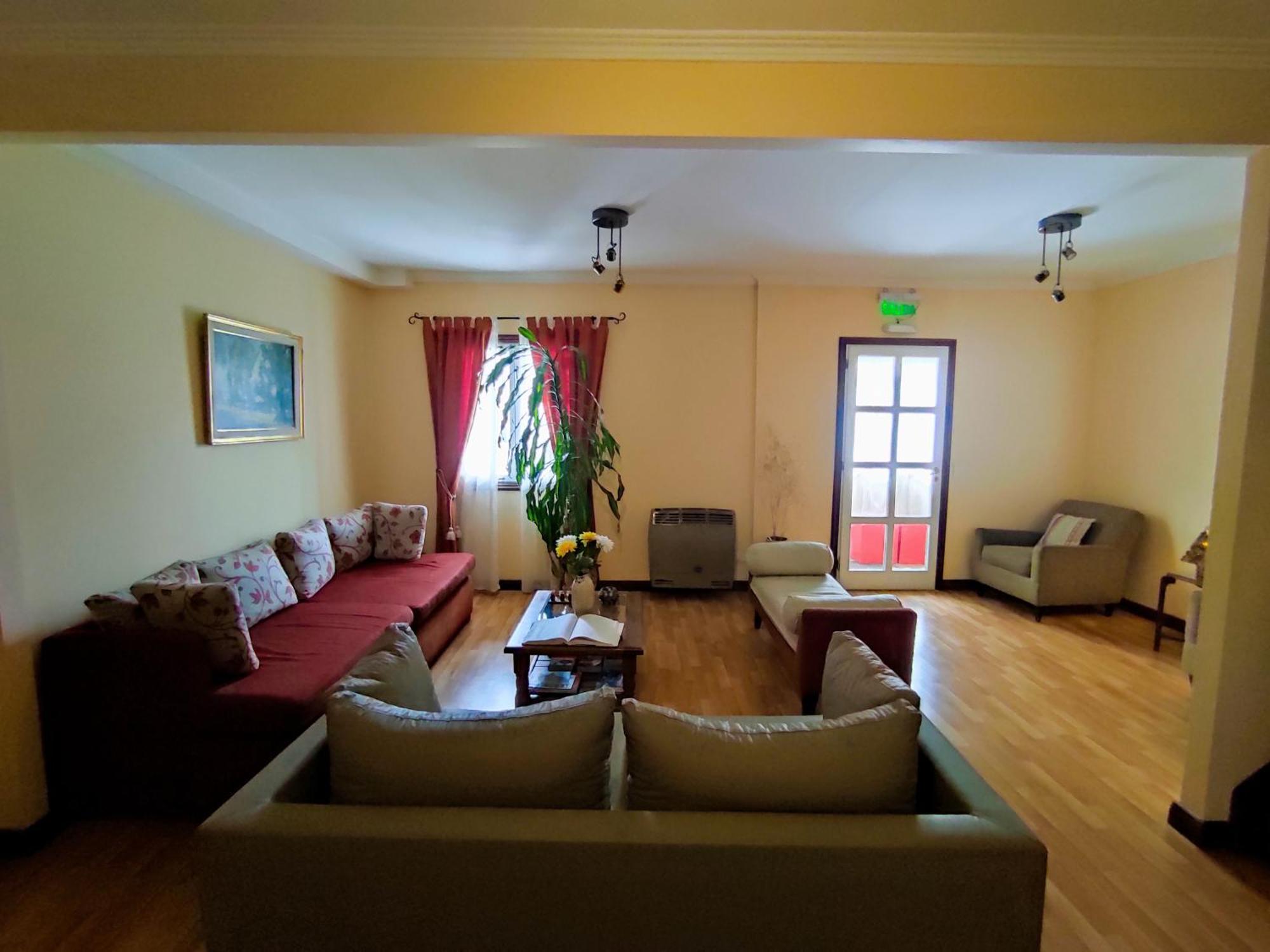 Las Retamas B&B อูซัวยา ภายนอก รูปภาพ